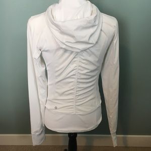 Beautiful Lululemon In Flux jacket!
